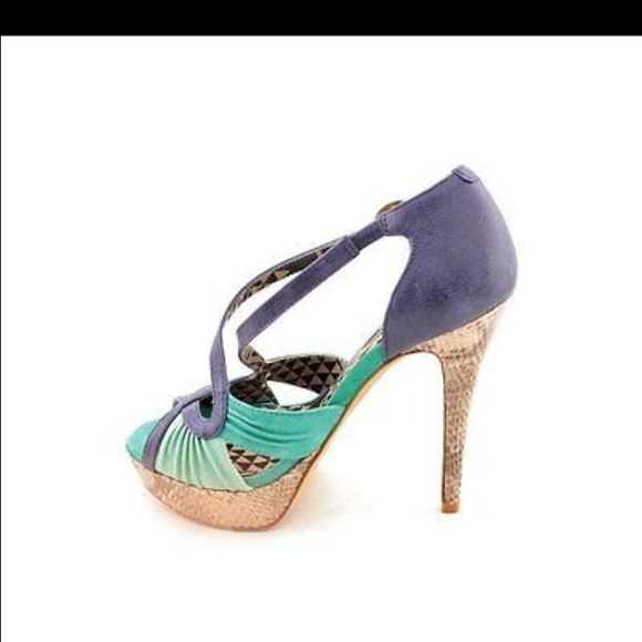 New Jessica Simpson color mixed heels - Picture 3 of 3